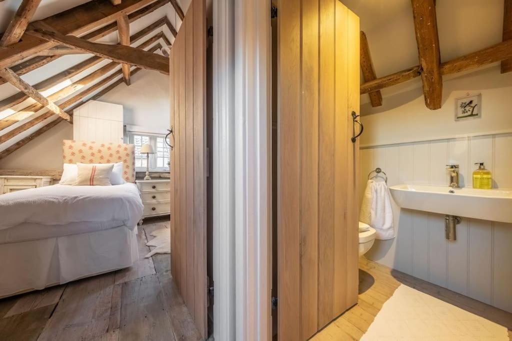 Beekeeper'S Cottage Fakenham Exterior foto